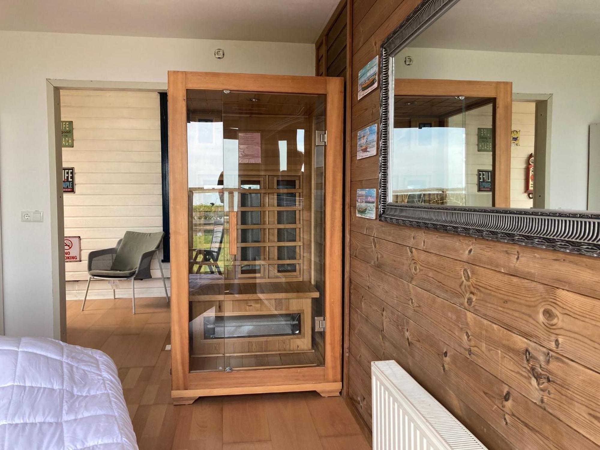 Lakeview 6 Pers Holiday Home Aurora With Fenced Garden, Whirlpool And Sauna Anjum Dış mekan fotoğraf